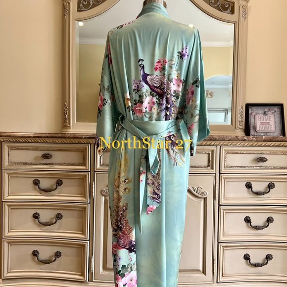 Women Plus Size Kimono Silky Satin Dressing Gown - Picture 1 of 7